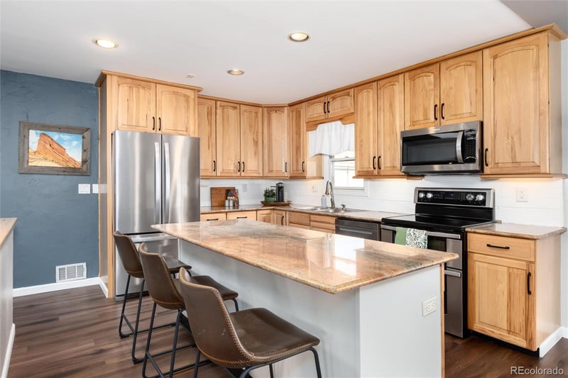 6424 Center Ave, Lakewood, CO 80226