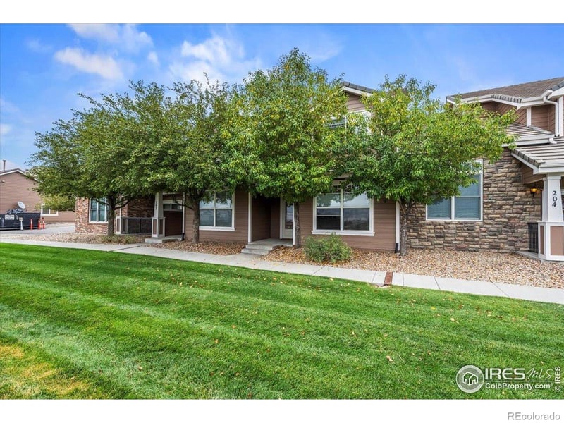 10449 Paris St #203, Commerce City, CO 80640