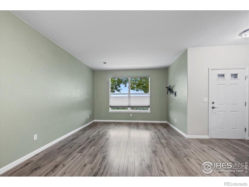 10449 Paris St #203, Commerce City, CO 80640