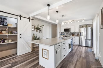 1090 Newark St, Aurora, CO 80012