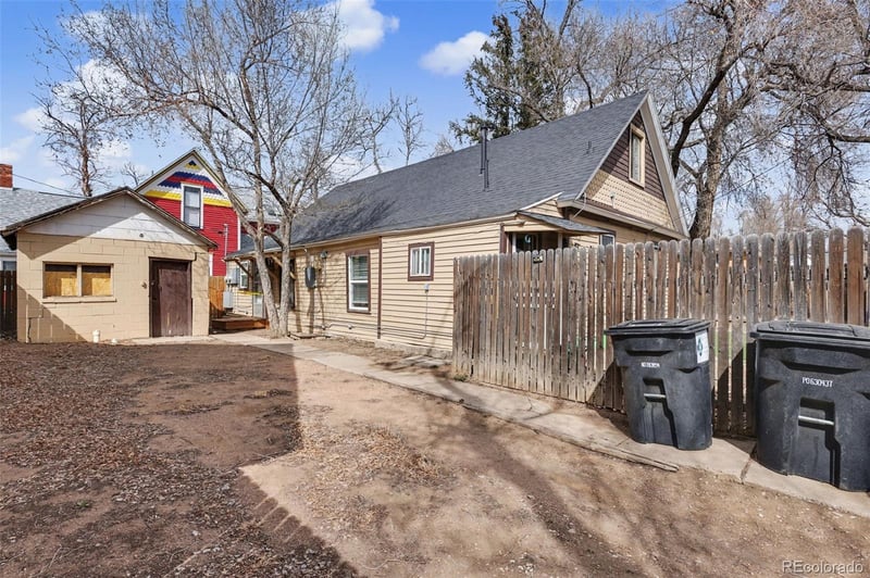 2201 Pikes Peak Ave, Colorado Springs, CO 80904