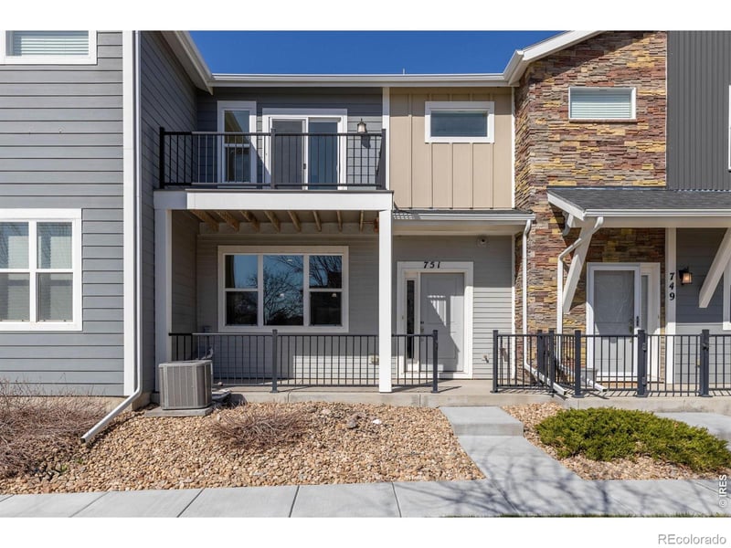 751 Grandview Mdws Dr, Longmont, CO 80503