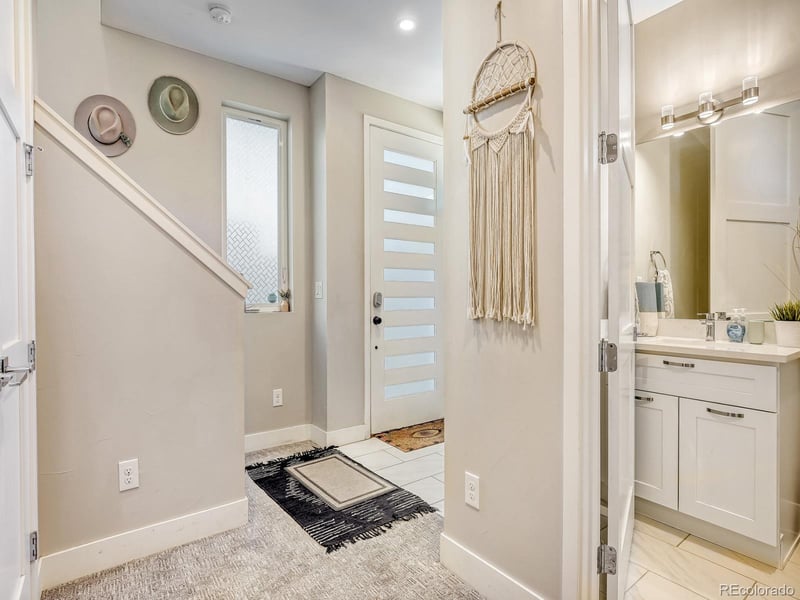 1272 Yates St #6, Denver, CO 80204