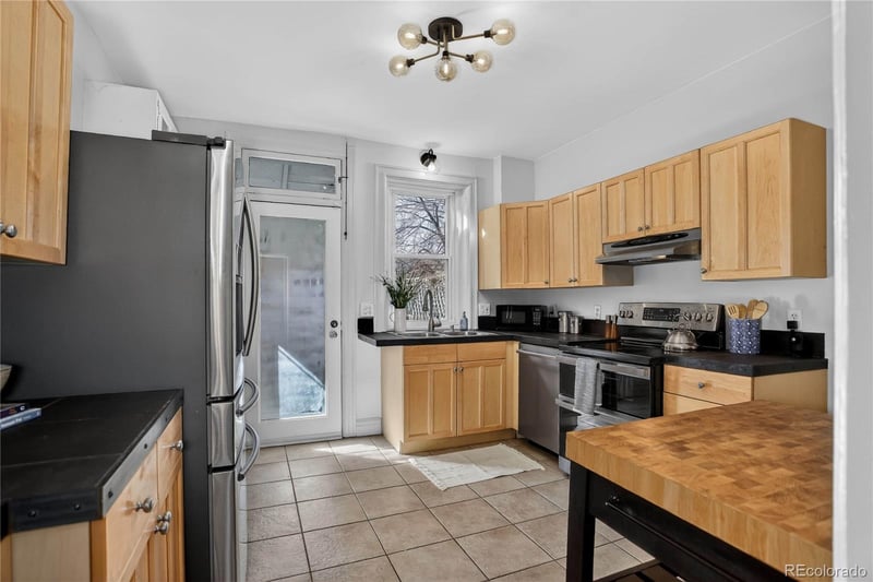 1902 17th Ave, Denver, CO 80206