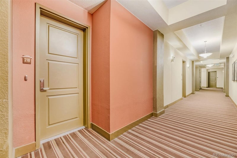 10111 Inverness Main St #218, Englewood, CO 80112