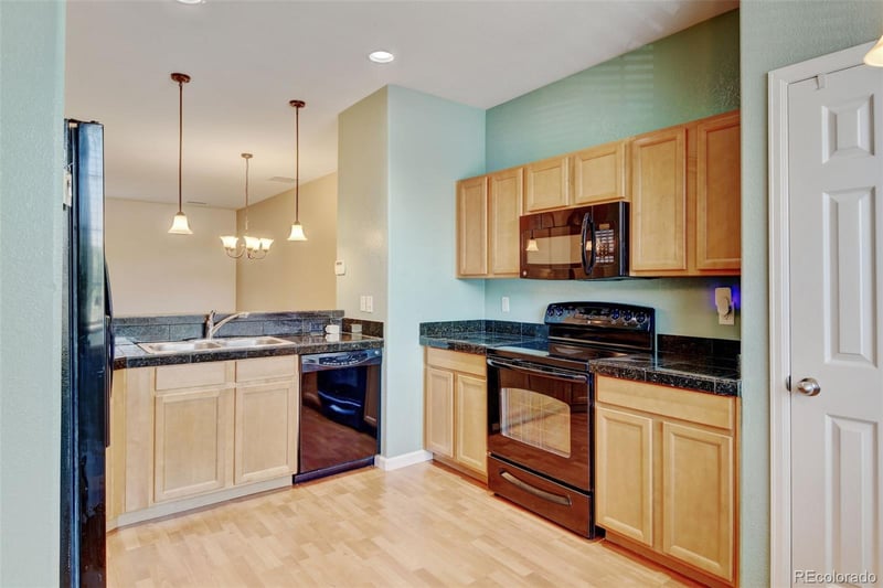 12741 Ivanhoe St, Thornton, CO 80602