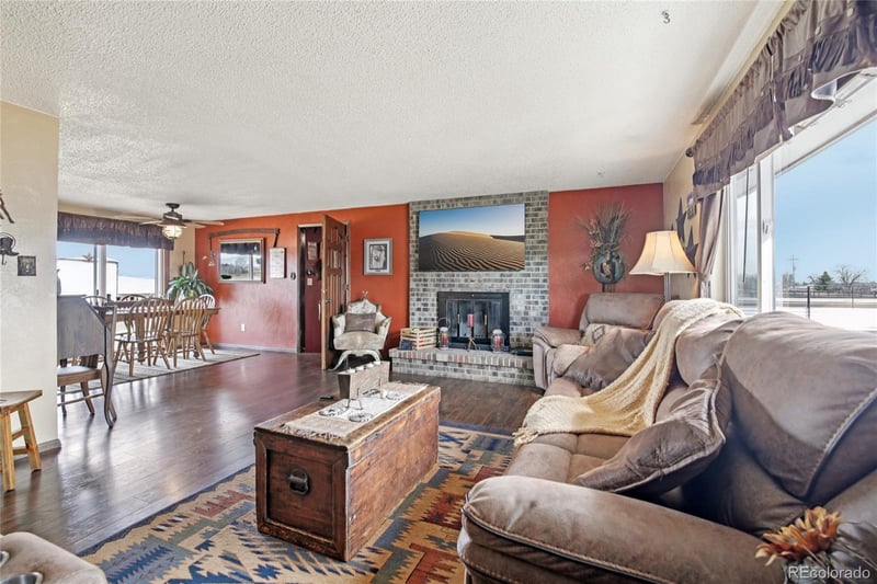 3704 County Road 4, Berthoud, CO 80513