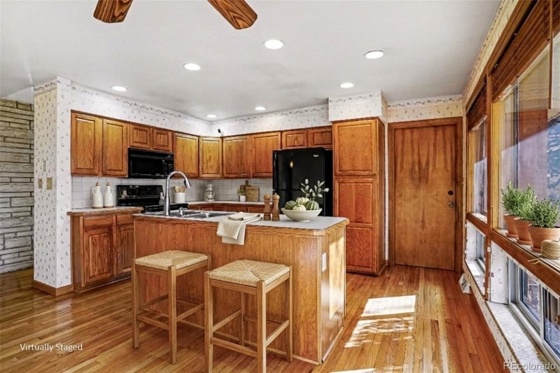 4850 Inca St, Englewood, CO 80110