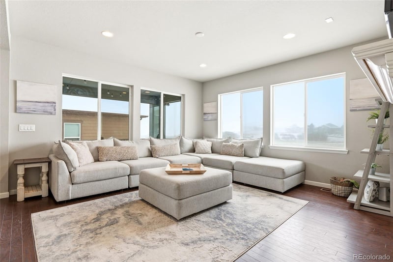 3514 Ghost Dance Dr, Castle Rock, CO 80108