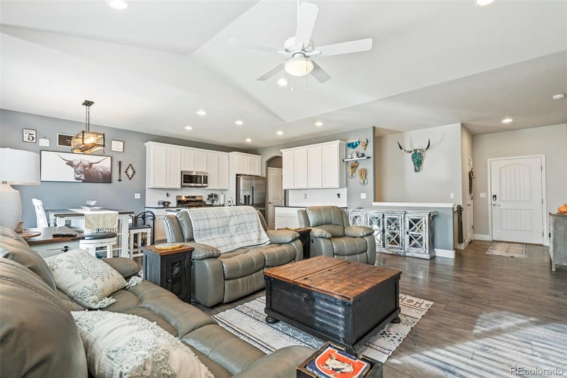 1410 Kings Crown Dr, Milliken, CO 80543