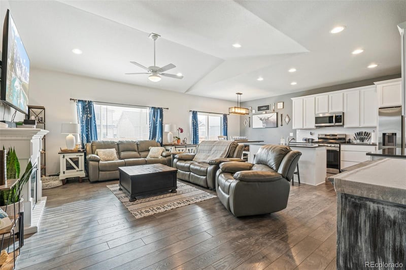 1410 Kings Crown Dr, Milliken, CO 80543