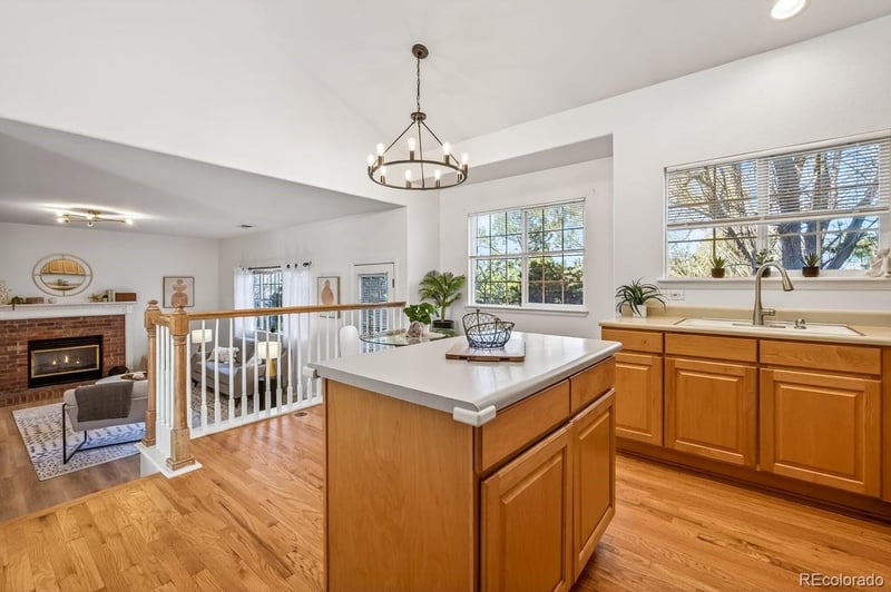 18765 Crestridge Dr, Aurora, CO 80015