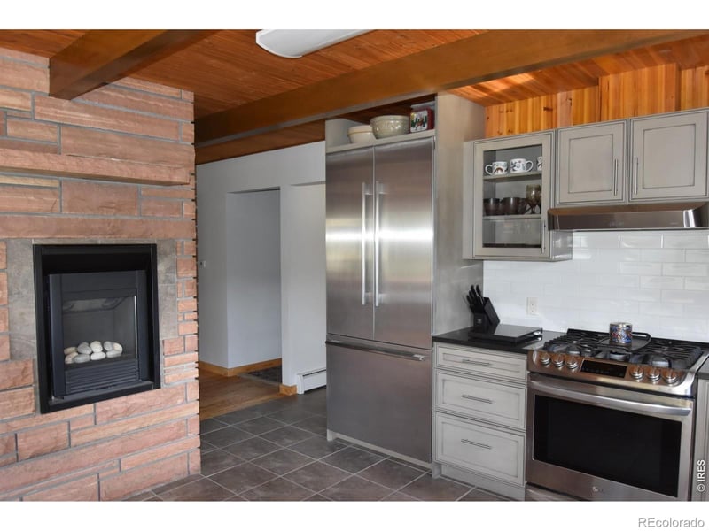 1477 Kiowa Rd, Lyons, CO 80540