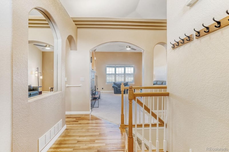 927 Champion Cir, Longmont, CO 80503