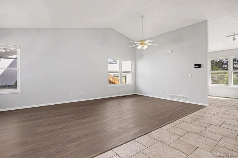 18967 Mercer Dr, Aurora, CO 80013