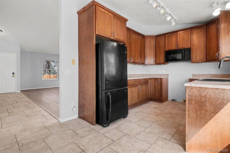 18967 Mercer Dr, Aurora, CO 80013