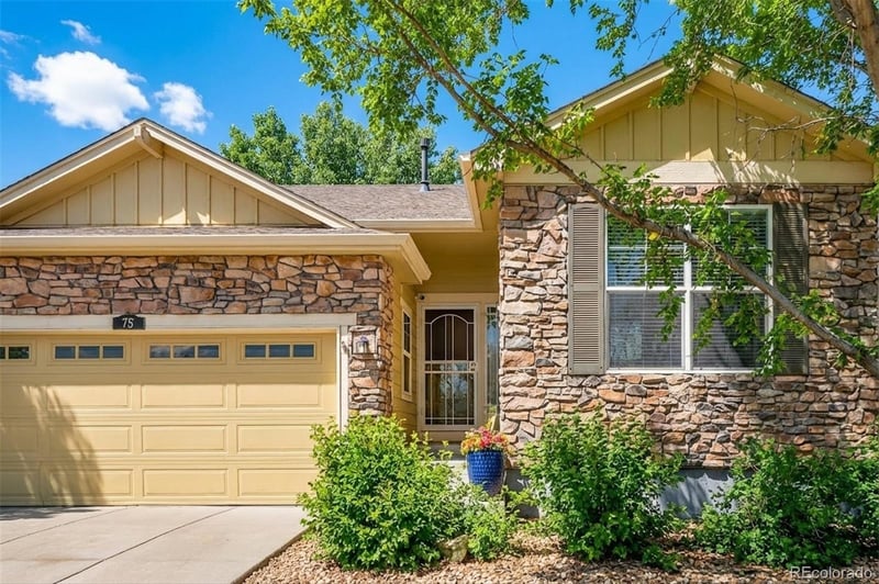 75 Newcastle Ct, Aurora, CO 80018