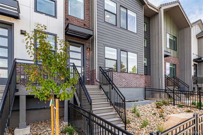 39 Ascent Trl, Englewood, CO 80112