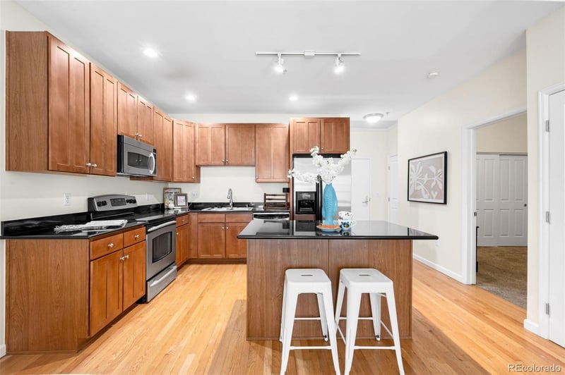 1950 Logan St #513, Denver, CO 80203