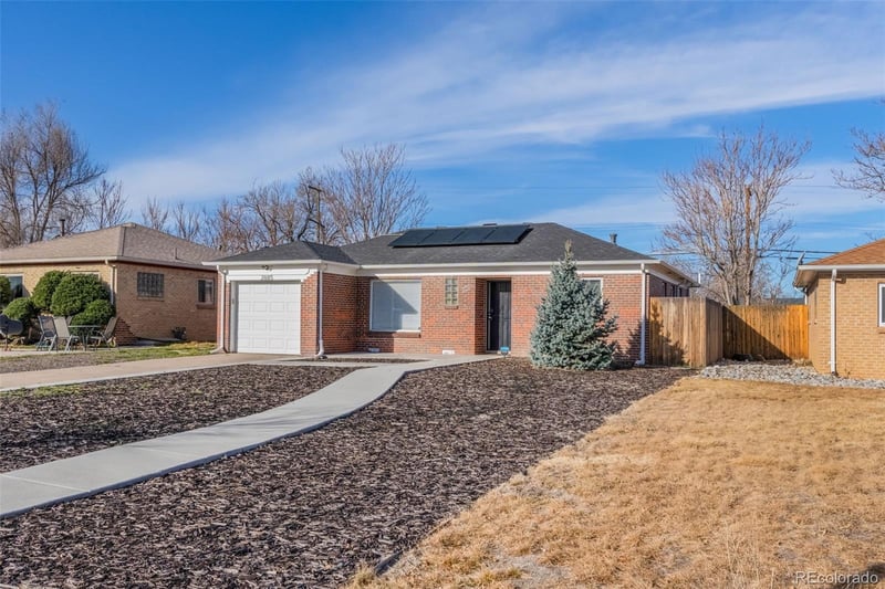 2885 Oneida St, Denver, CO 80207