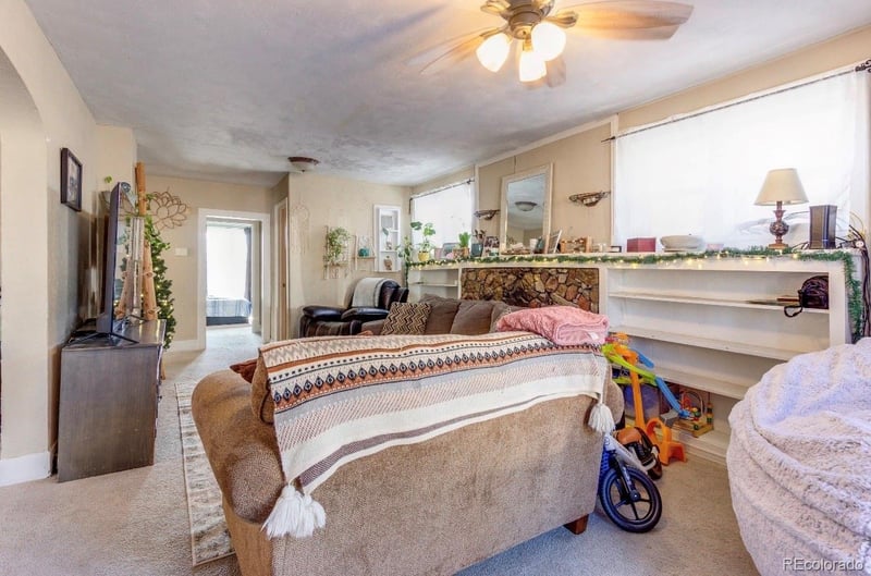 309 Kansas Ave, Walsenburg, CO 81089