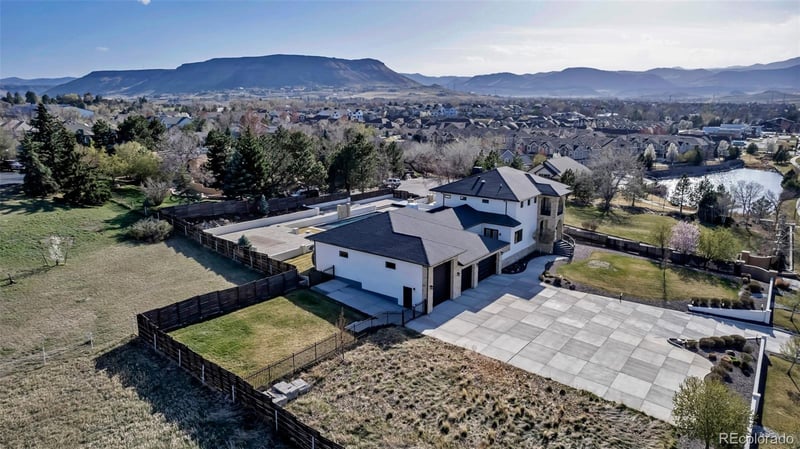 15902 64th Ave, Arvada, CO 80007