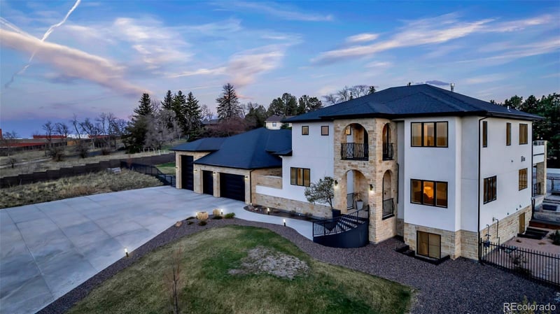 15902 64th Ave, Arvada, CO 80007