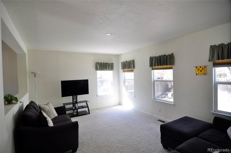 13905 Ivy St, Thornton, CO 80602