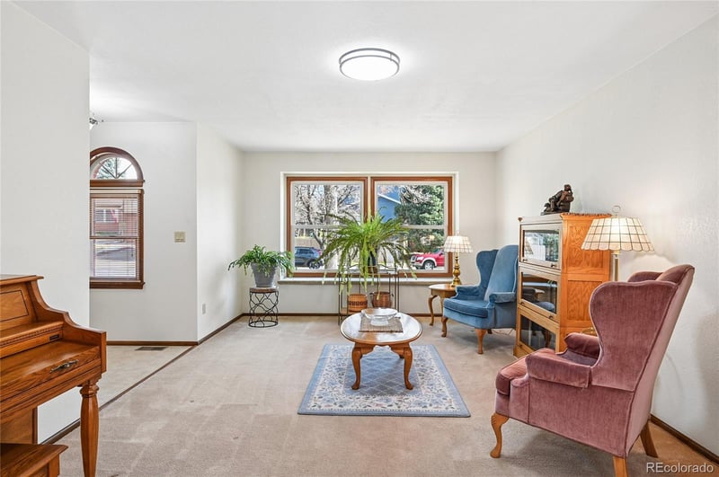 15030 Bellewood Dr, Aurora, CO 80015