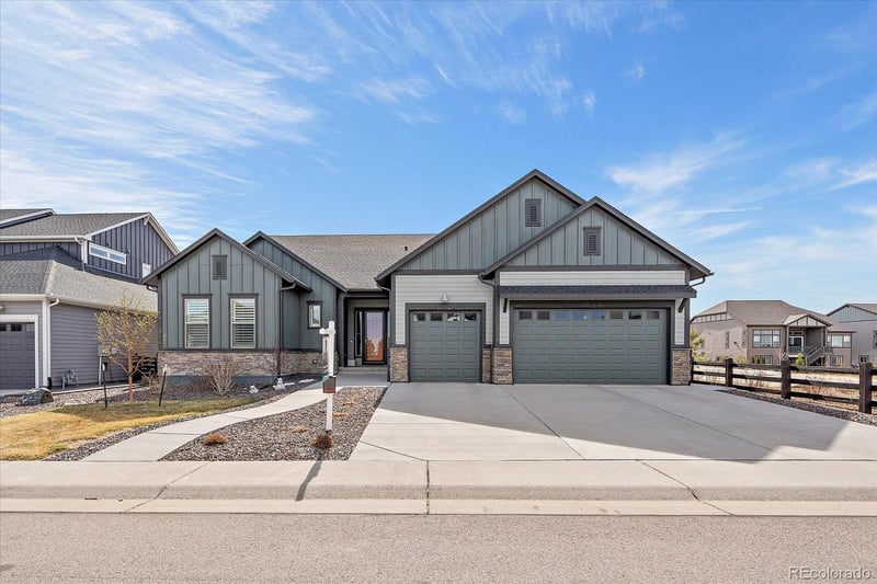 3236 Offbeaten Pl, Castle Rock, CO 80108