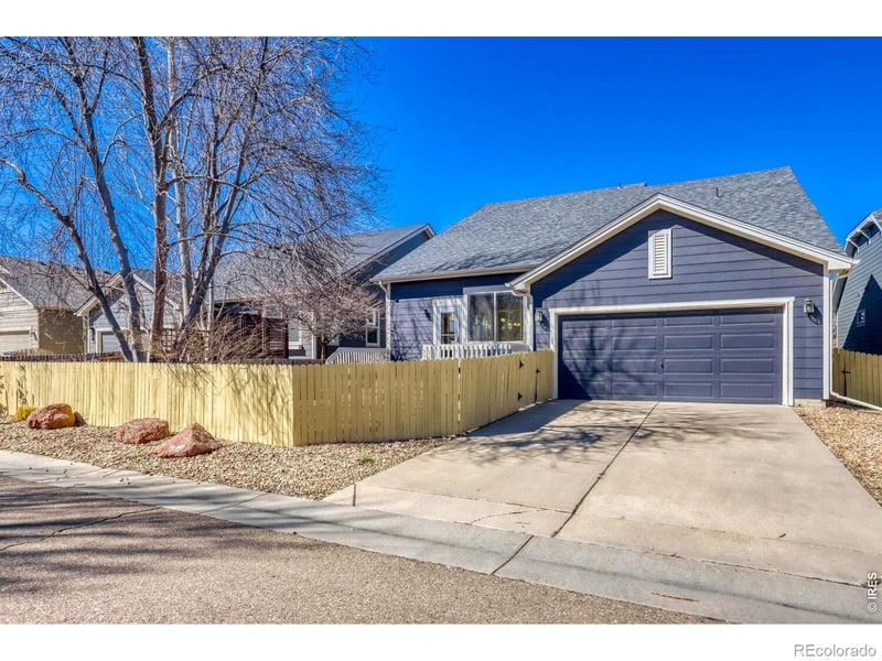 527 Deerwood Dr, Longmont, CO 80504