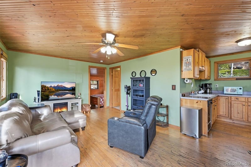 34089 Lyttle Dowdle Dr, Golden, CO 80403