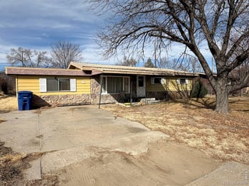 117 Pine St, Log Lane Village, CO 80705