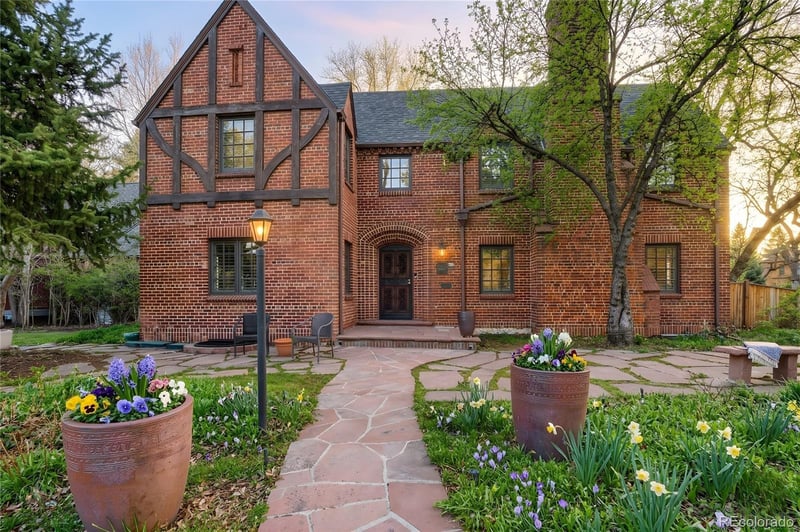 6235 E 17th Avenue Pw, Denver, CO 80220