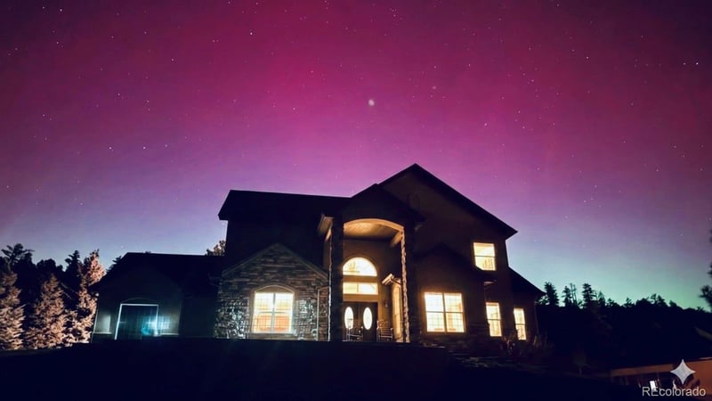 4619 Mohawk Dr, Larkspur, CO 80118