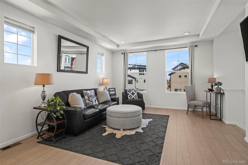 1016 Sugarloaf Ln, Erie, CO 80516