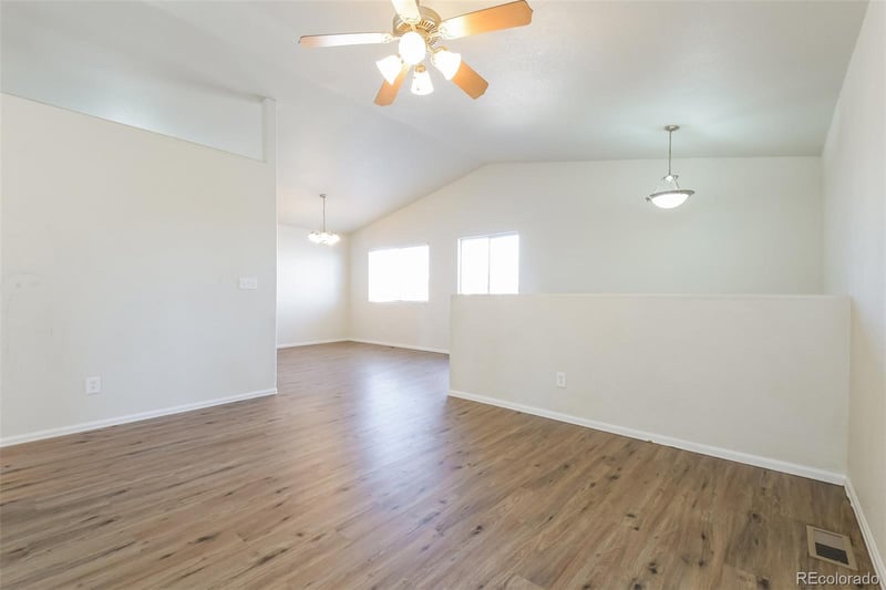 406 28th Street Dr, Greeley, CO 80631