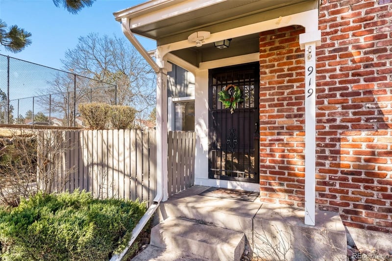 919 Granby Way, Aurora, CO 80012