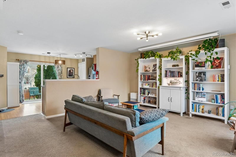 6322 Scottsbluff Dr, Colorado Springs, CO 80923