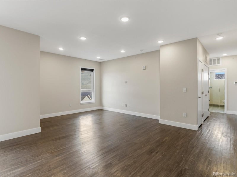 2374 University Blvd #501, Denver, CO 80210