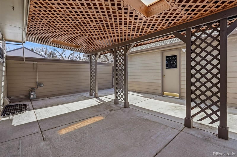 6803 Briarwood Dr, Centennial, CO 80112