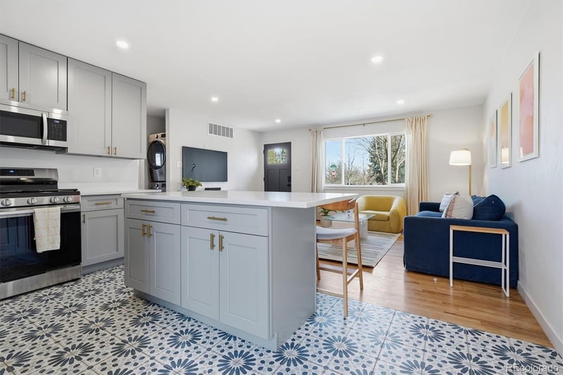 1087 Wolff St, Denver, CO 80204