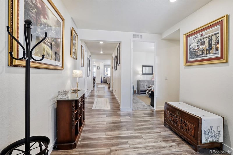 8901 Ukraine Ct, Aurora, CO 80016