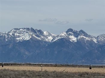 00 Cr D 65, Center, CO 81125