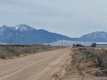 00 Cr D 875, Center, CO 81125