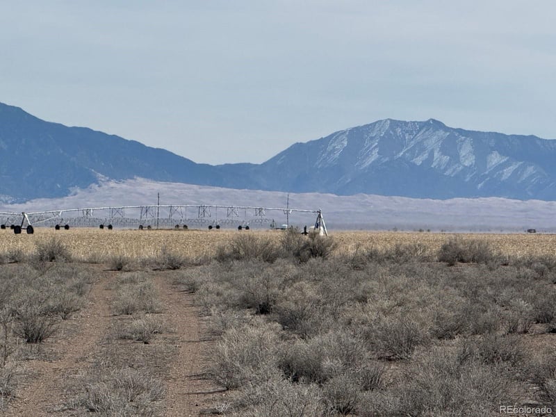 01 Cr D 875, Center, CO 81125