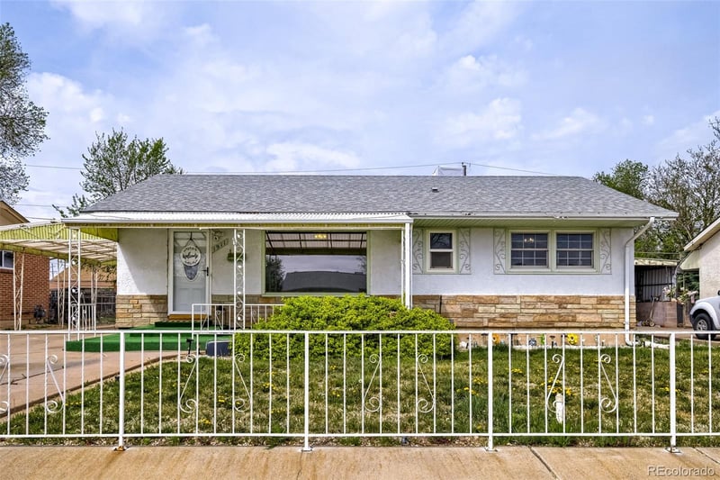 1911 Elmwood Ln, Pueblo, CO 81005