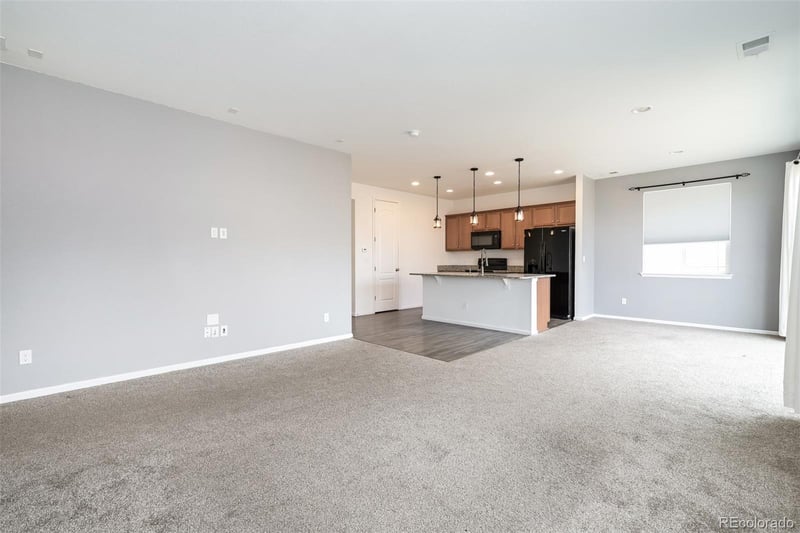 25605 E Maple Pl, Aurora, CO 80018