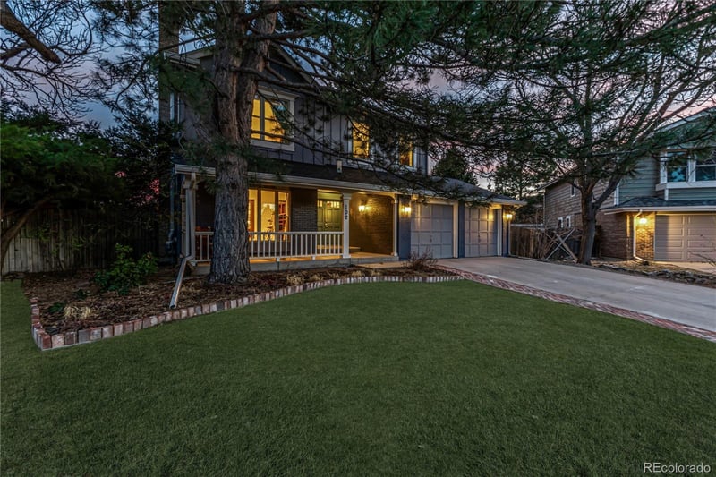 102 Dorset Ct, Castle Pines, CO 80108