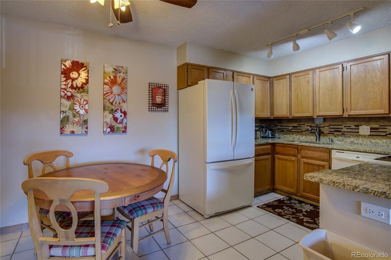 431 Wright St #209, Lakewood, CO 80228